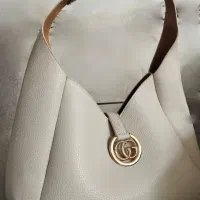 کیف|کیف، کفش، کمربند|آبیک, |دیوار