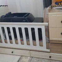 تخت خواب وکمد