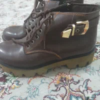 کفش سایز ۴۰