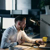 استخدام نیرو کارشناس املاک