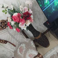 گل و گلدان