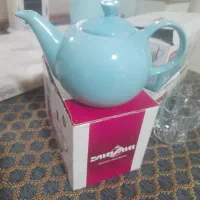 قوری و استکان فقط 200