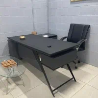 میز مدیریت برندکارا .صندلی مبله.میز جلو صندلی نو