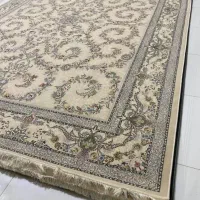 فرش طرح افشان گل ریز رنگ کرم|فرش|سیرجان, |دیوار