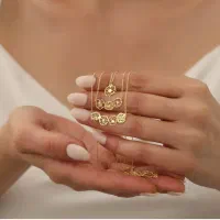 آویزهای گردنی مینیمال