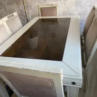 میزناهارخوری و شش عدد صندلی