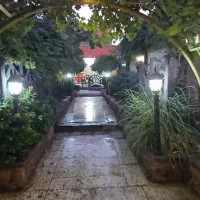 باغ ویلا نزدیک به حاشیه جاده شاندیز(ویرانی)