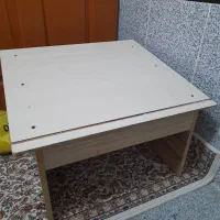 میز تحریر زمینی