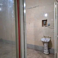 سلام ودرود یک باب مغازه 30 متری فلکه صاحب الزمان