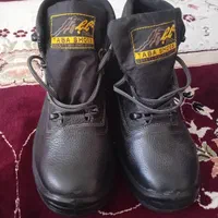 کفش ایمنی ملت و نگهبان وتابا وساتر واقانژادوwork|کیف، کفش، کمربند|اراک, |دیوار