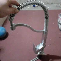 یک عدد شیر ظرف شویی