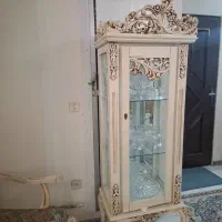 مبل ۷ نفره و ناهارخوری ۸ نفره و دو عدد ویترین|مبلمان خانگی و میز عسلی|تهران, سنگلج (شاپور)|دیوار