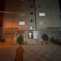 ۹۰ متر با پذیرایی بزرگ (بدون مشرف)