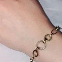 دستبند طلا خوش نما و شیک  دخترانه