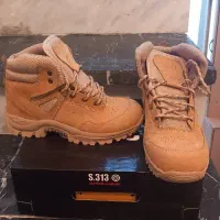 کفش نیم بوت ۳۱۳ نو|کیف، کفش، کمربند|کرمانشاه, |دیوار