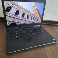 صفحه بزرگ LAPTOP گرافیک بالا هفده اینچ  با SSD