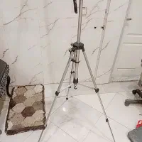 سه پایه مخصوص عکسبرداری و فیلم برداری|دوربین عکاسی و فیلم‌برداری|فردوسیه, |دیوار