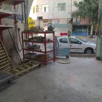 ویترین مغازه طبقه سالم