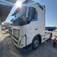 ولوو 500 نیوفیس