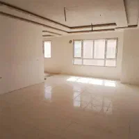 یک ملک سیصد متر زمین