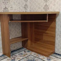 میز کامپیوتر سه گوش