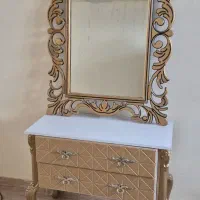 آیینه و میز کار آرایشگاه در حد نو به تعداد دو عدد|آرایشگاه و سالنهای زیبایی|سهند, |دیوار