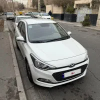 هیوندایی i20