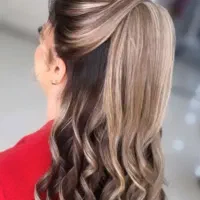 اجاره صندلی و انجام خدمات در لاینهای زیبایی|خدمات آرایشگری و زیبایی|اصفهان, شیخ اشراق|دیوار