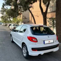 ۲۰۷ اتوماتیک بدون رنگ