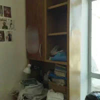 میز تحریر و کامپیوتر و کتابخانه بهمراه صندلی