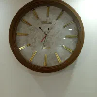 ساعت دیواری