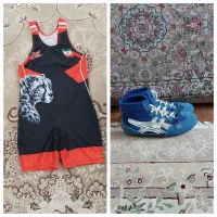 لباس و کفش کشتی