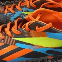 کفش فوتسال|کیف، کفش، کمربند|جهرم, |دیوار