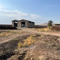 سوله زمین چهار دیواری بین ابهر تاکستان قروه