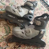 دو عدد اسکیت