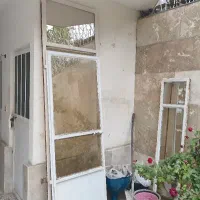 درب آهنی باشیشه رفلکس سالم