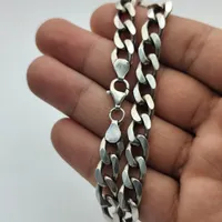 دستبند نقره ۲۶/۲۰ گرم . طول ۲۱cm