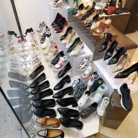 فروشنده ماهر خانم-  گالری کیف وکفش - محدوده آبرسان|استخدام بازاریابی و فروش|تبریز, |دیوار