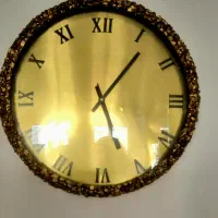 ساعت دیواری