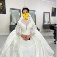لباس عروس خاطره ها بالاتر از پاساژ الماس شهر|لباس|الشتر, |دیوار