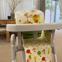 صندلی غذا کاملا نو و سالم|تخت و صندلی بچه|ابریشم, |دیوار
