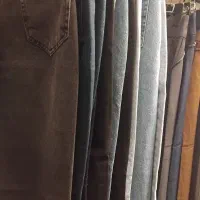 تعدادی شلوار جین زنانه