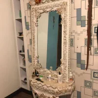 اینه و میز