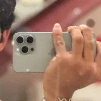 آیفون ۱۵ پرو مکس دزدیده شده در راه شاه منظر هفشجان