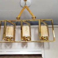 لوستر سه شاخه طلایی در حد نو حباب خارجی|لوستر و چراغ آویز|قدس, شهر‌قدس|دیوار