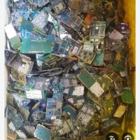 انواع گوشی های خراب و فرسوده اخوم