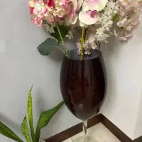 گلدان شیشه ای همراه گل