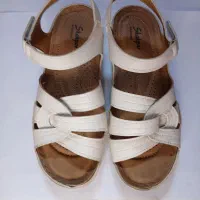 کفش طبی تابستونی رنگ سفید.  سایز ۴۰