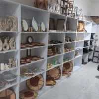 قفسه چوبی