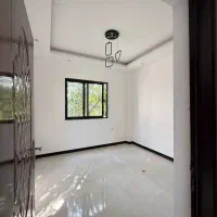 دیوار بلند و قیمت مناسب و سنددار و نمای مدرن|فروش خانه و ویلا|آلاشت, |دیوار